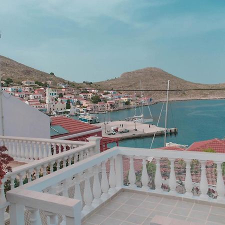 Villa Niovi Chalki Town ภายนอก รูปภาพ