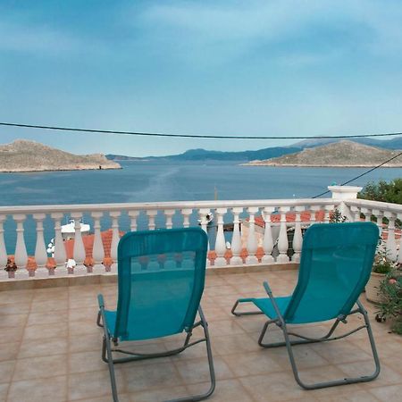 Villa Niovi Chalki Town ภายนอก รูปภาพ