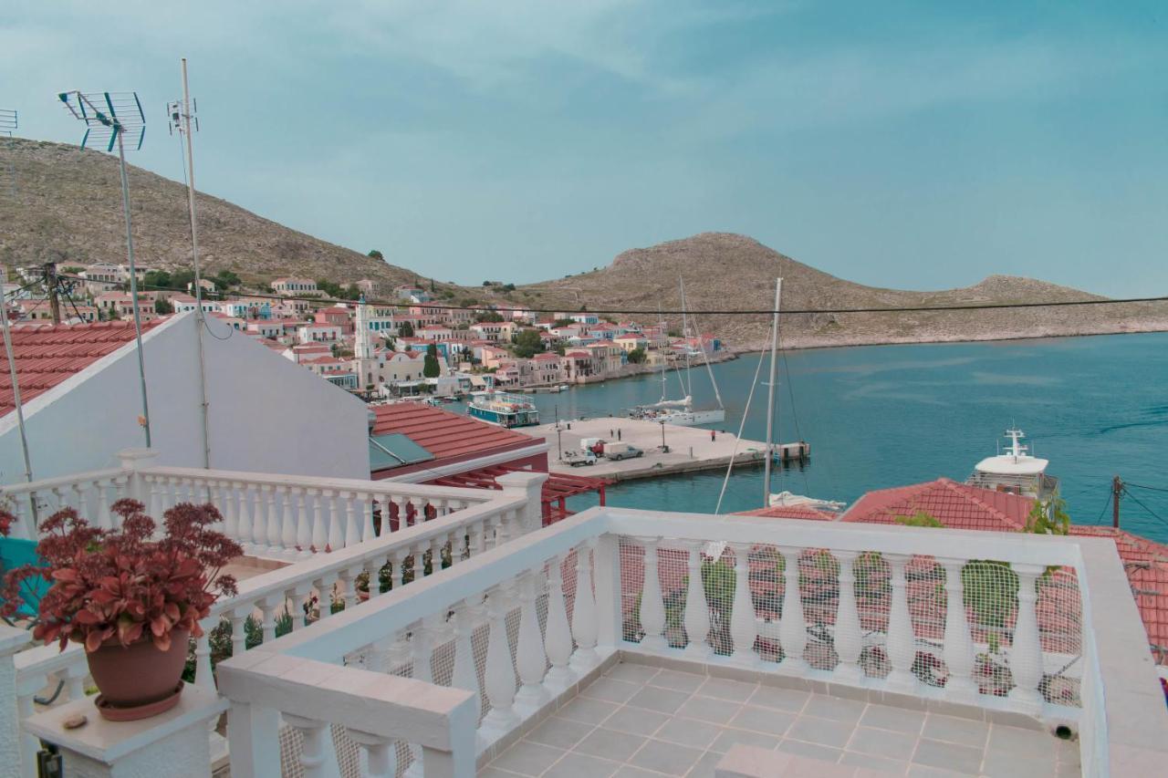 Villa Niovi Chalki Town ภายนอก รูปภาพ