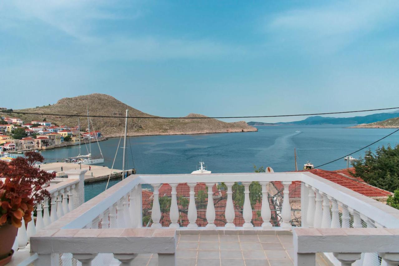 Villa Niovi Chalki Town ภายนอก รูปภาพ