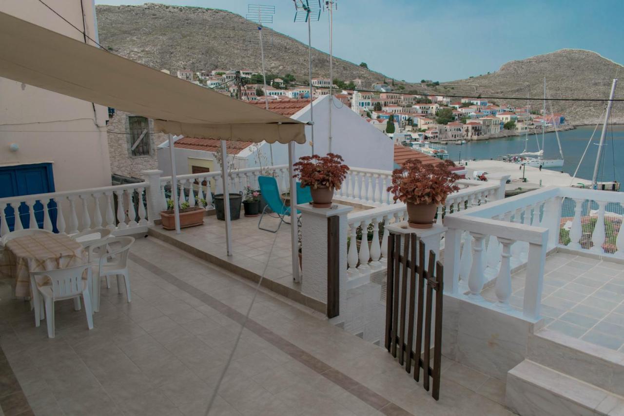 Villa Niovi Chalki Town ภายนอก รูปภาพ